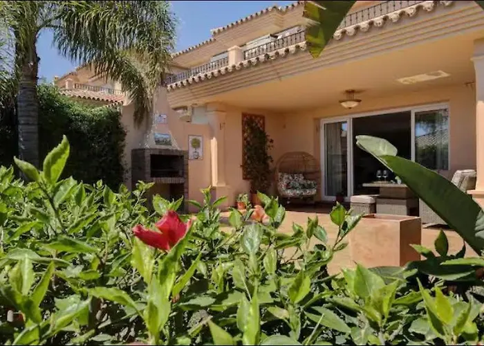 Spacious Villa Flamenco Riviera Del Sol