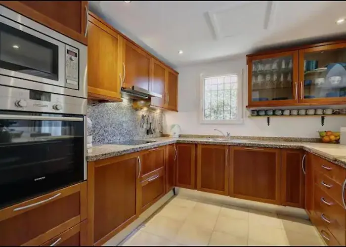Spacious Villa Flamenco Riviera Del Sol